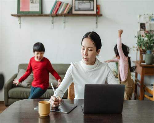 试管代生靠谱吗-供卵代生服务,月经量多吃什么食物好？月经出血量大吃什么药？